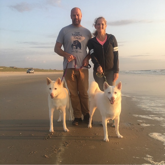 Meet your Posher, Mary Kay - Picture 2 of 5